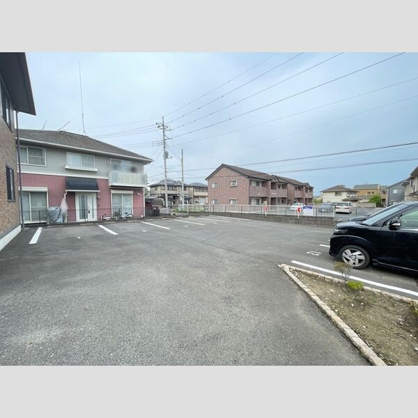 駐車場 (駐車場)