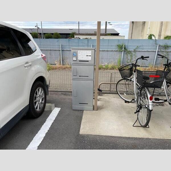 現地周辺 (宅配ボックス)