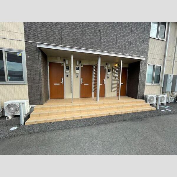 エントランス (エントランス)