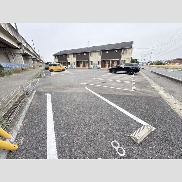 駐車場 (駐車場)