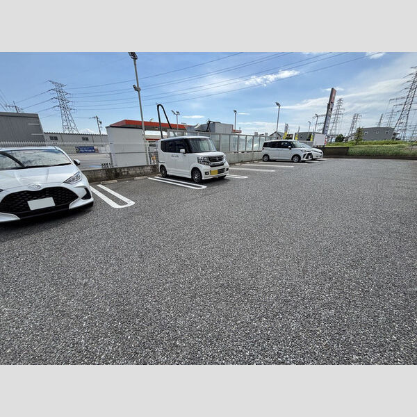 駐車場 (駐車場)