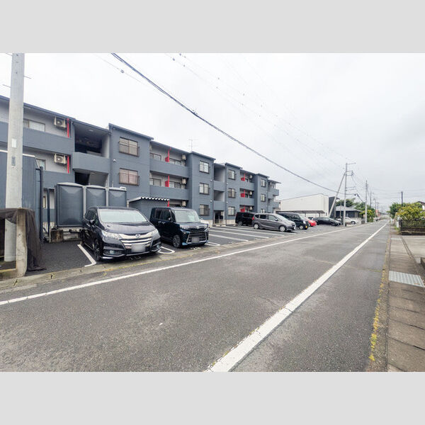 駐車場 (駐車場)