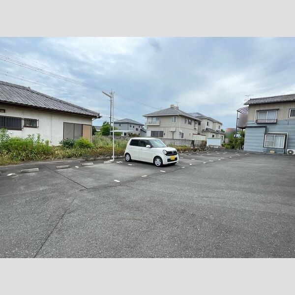 駐車場 (駐車場)