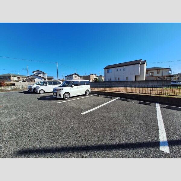 駐車場 (駐車場)