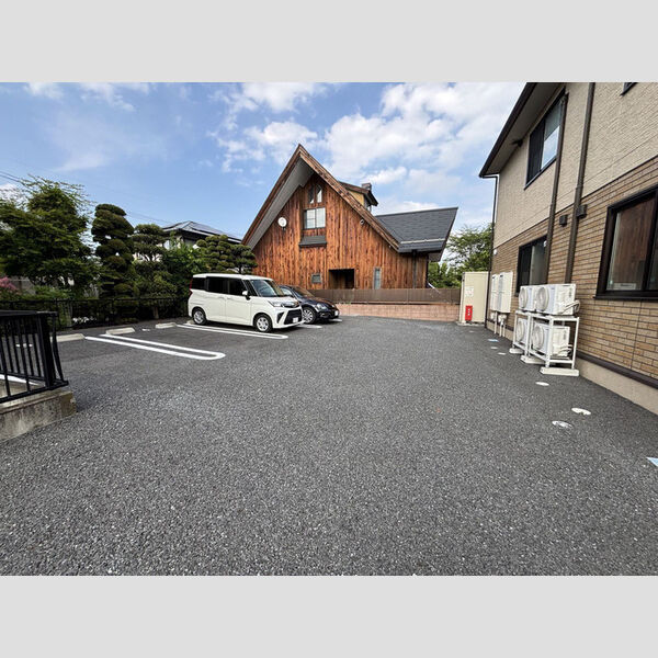 駐車場 (駐車場)