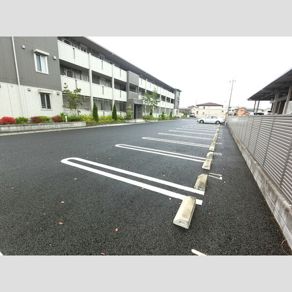 駐車場 (駐車場)