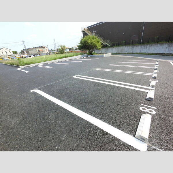駐車場 (駐車場)