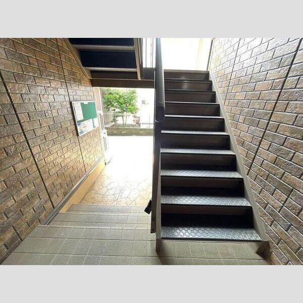 現地周辺 (ロビー)