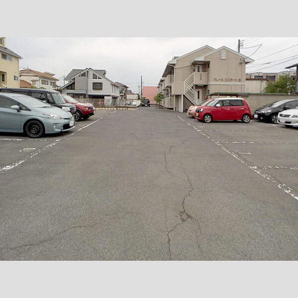 駐車場 (駐車場)