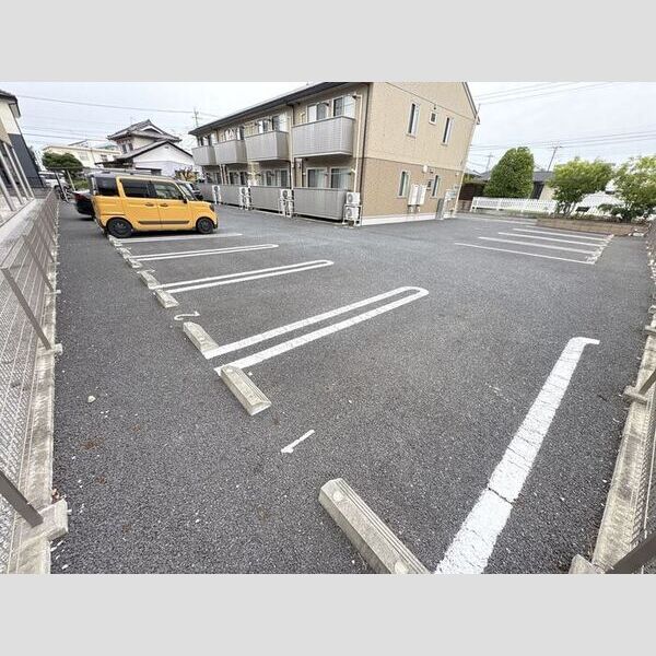 駐車場 (駐車場)