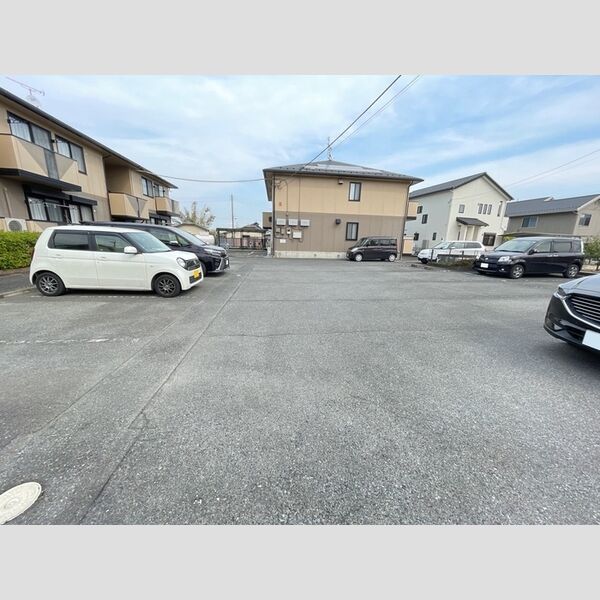 駐車場 (駐車場)
