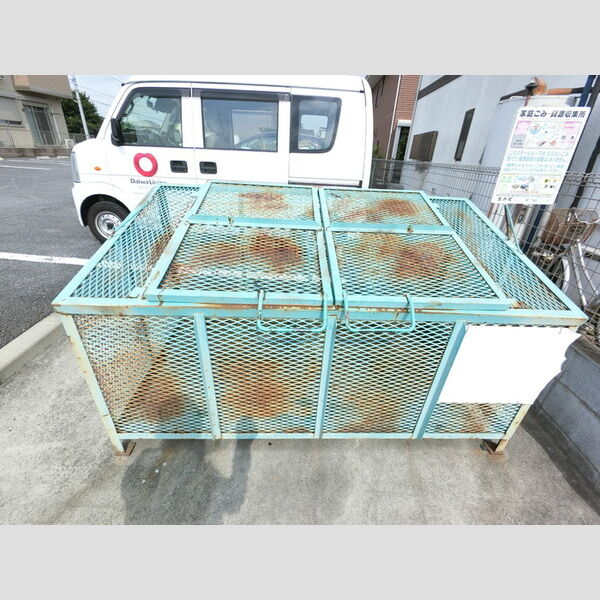 現地周辺 (ゴミステーションです。)