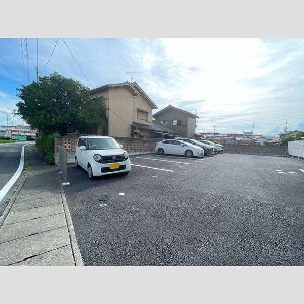 駐車場 (駐車場)