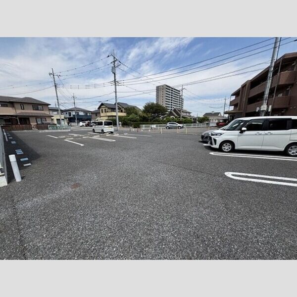 駐車場 (駐車場)
