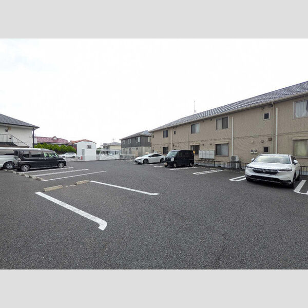 駐車場 (駐車場)