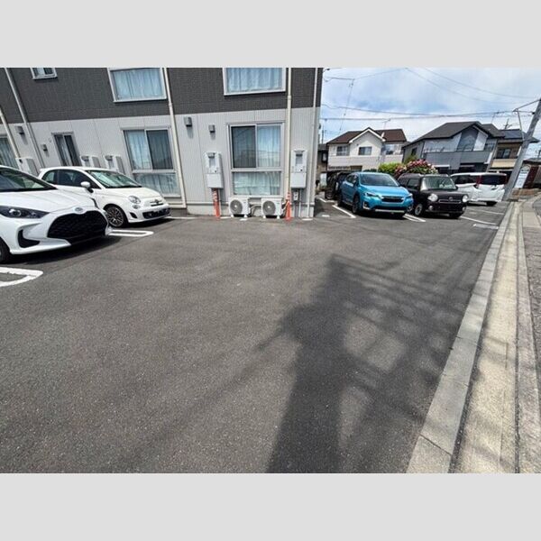 駐車場 (駐車場)
