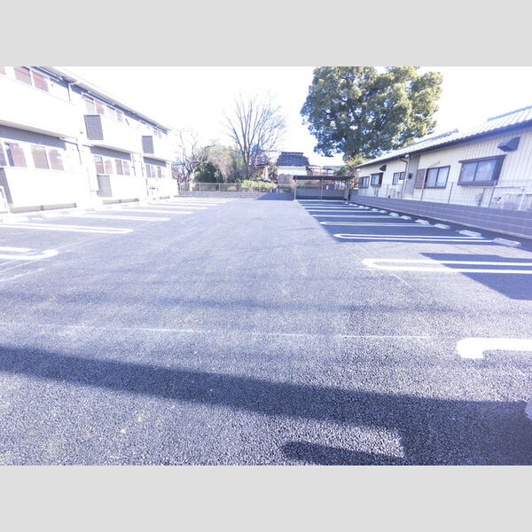 駐車場 (駐車場)