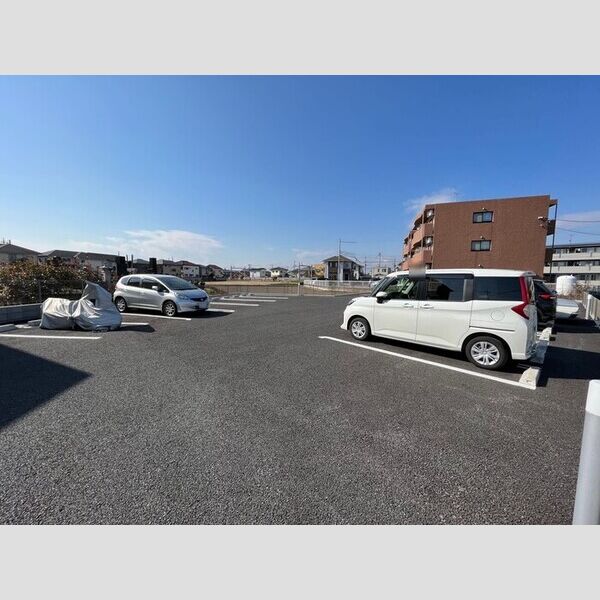 駐車場 (駐車場)
