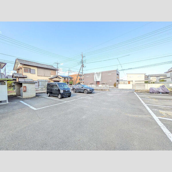 駐車場 (駐車場)