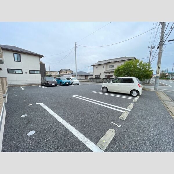 駐車場 (駐車場)