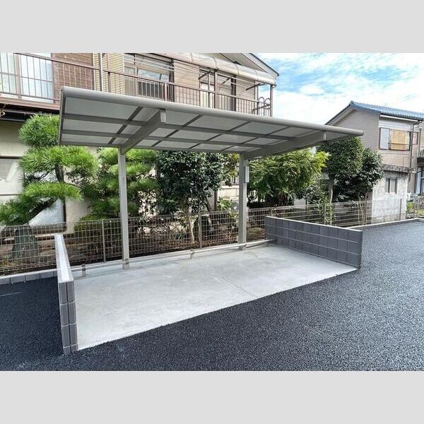 現地周辺 (駐輪場)