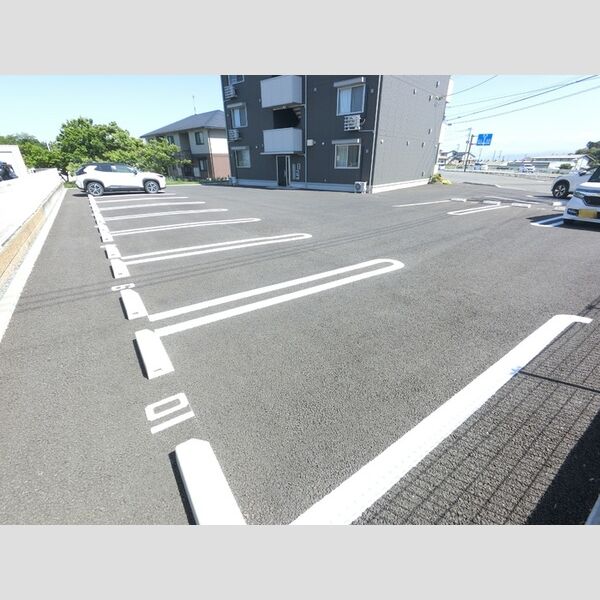 駐車場 (駐車場)