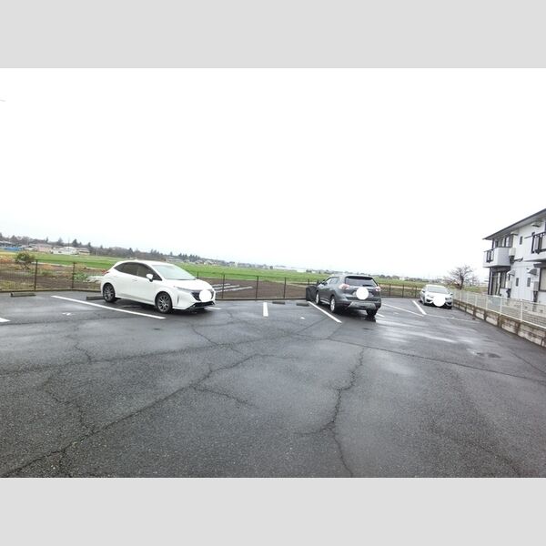 駐車場 (駐車場)