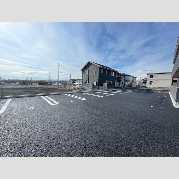 駐車場 (駐車場)