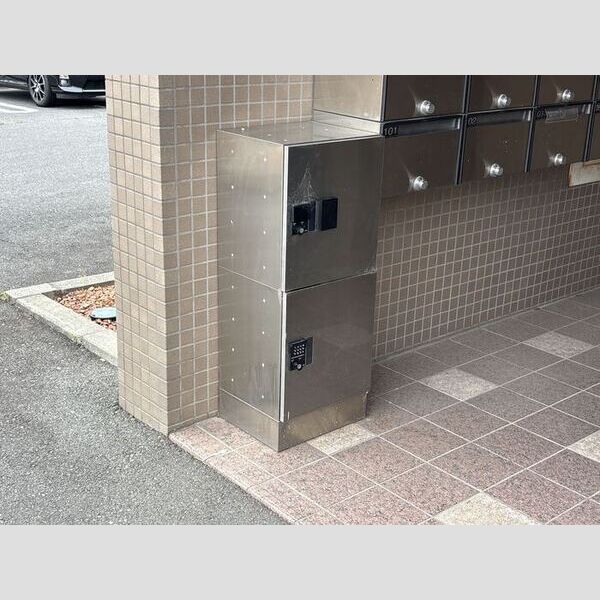 現地周辺 (宅配ボックス)