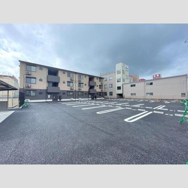 駐車場 (駐車場)