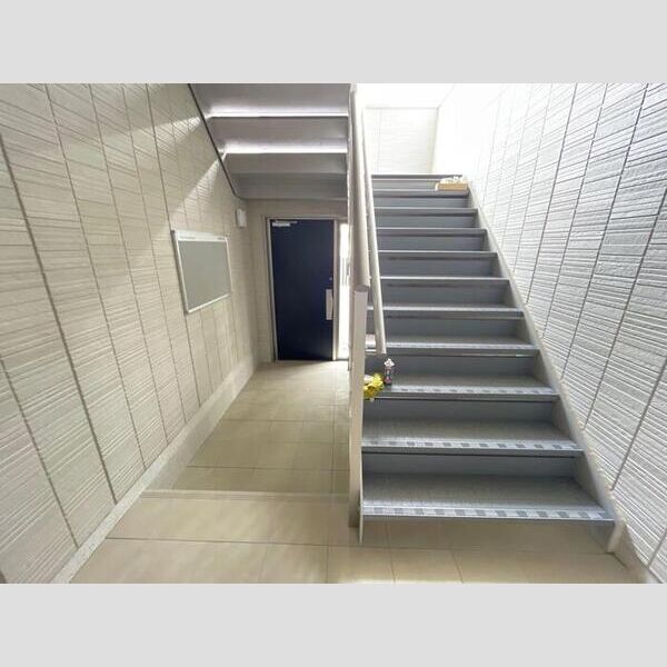 現地周辺 (ロビー)