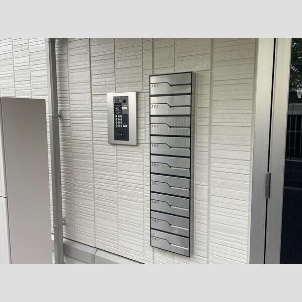 エントランス (エントランス)