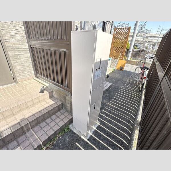 現地周辺 (宅配ボックス)