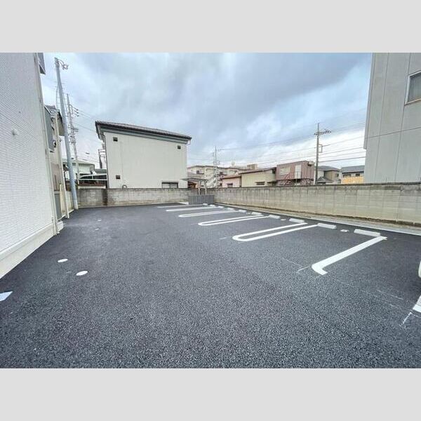 駐車場 (駐車場)