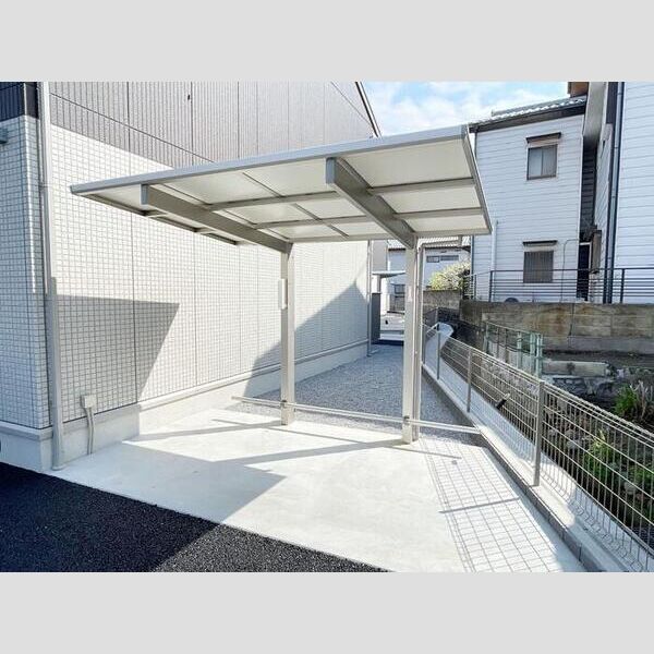 現地周辺 (駐輪場)