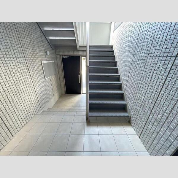 現地周辺 (ロビー)