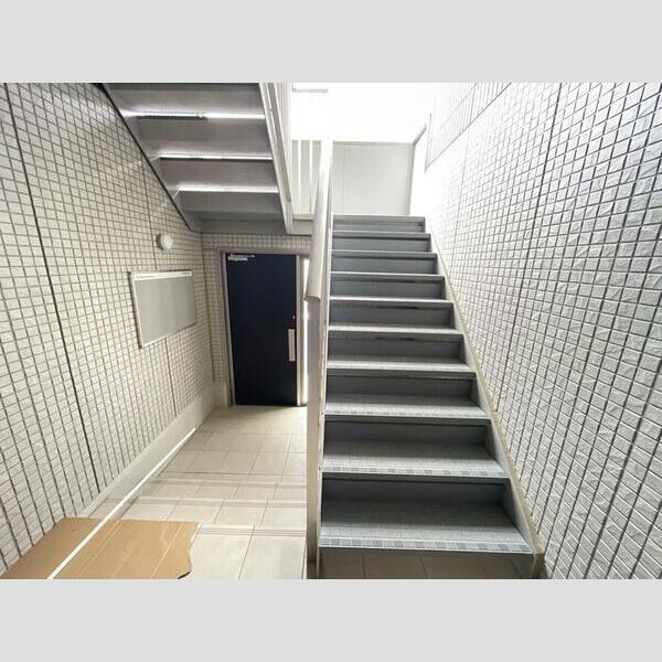 現地周辺 (ロビー)