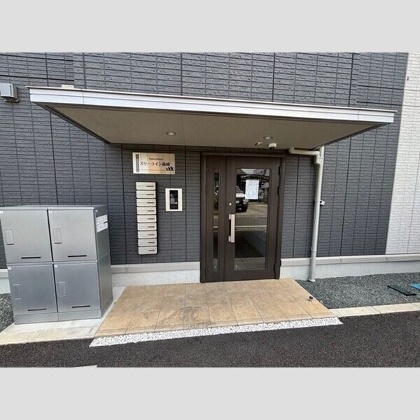 エントランス (エントランス)