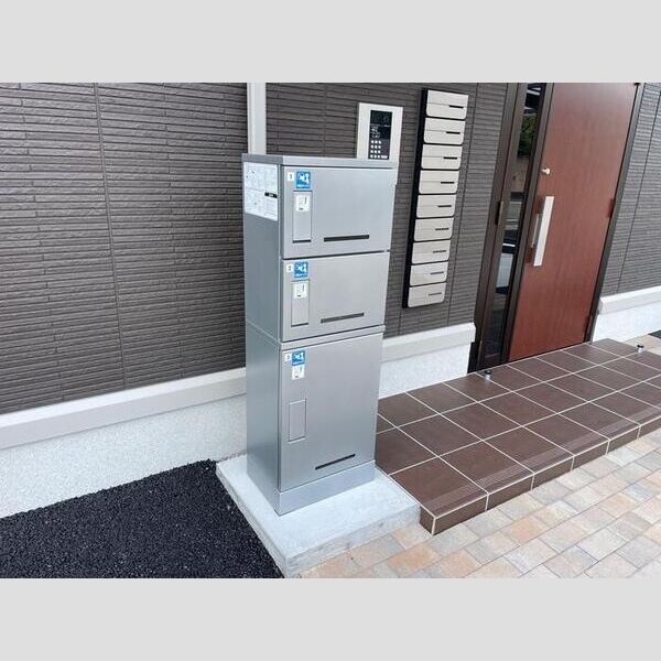 現地周辺 (宅配ボックス付きです。)