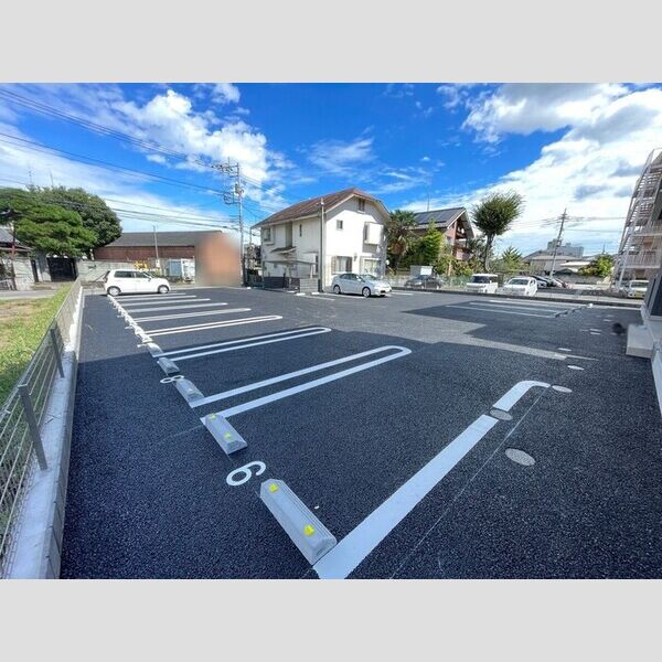 駐車場 (駐車場)