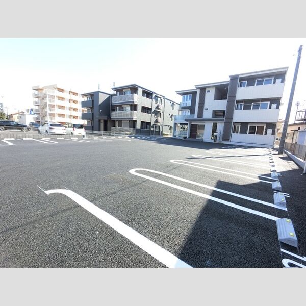 駐車場 (駐車場)