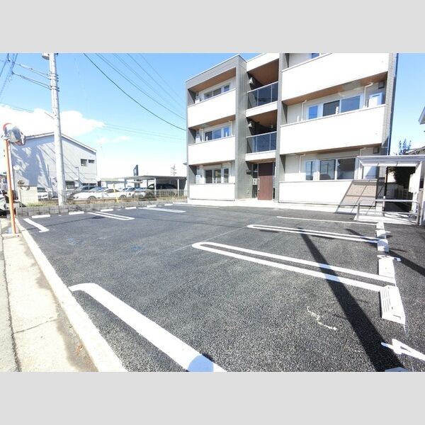 駐車場 (駐車場)