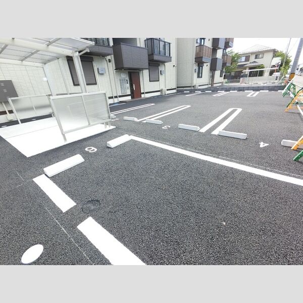 駐車場 (駐車場)