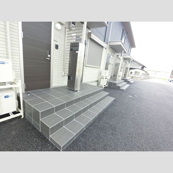 現地周辺 (ロビー)