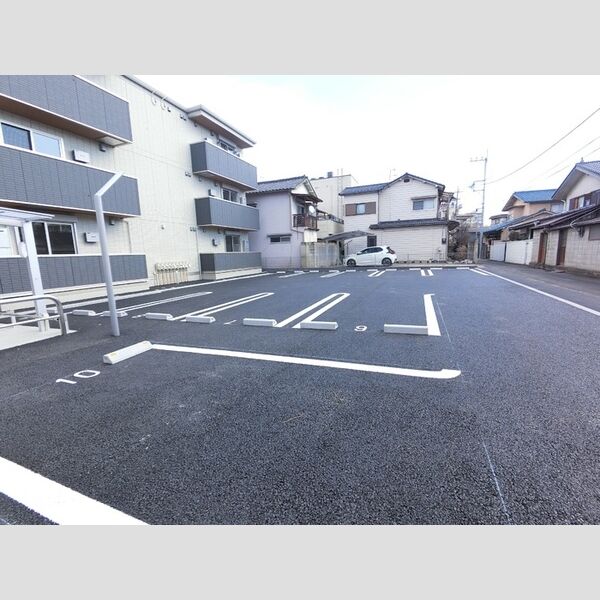 駐車場 (駐車場)