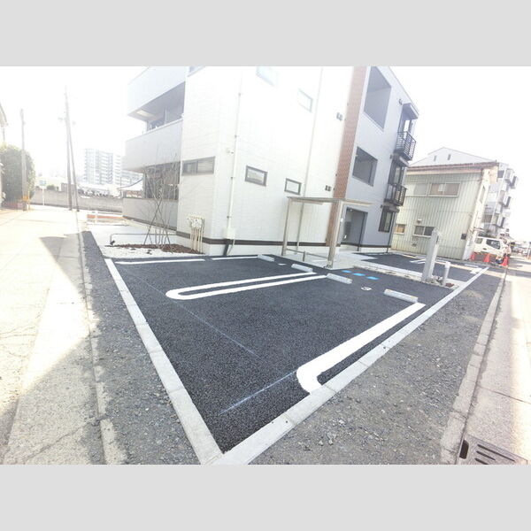 駐車場 (駐車場)