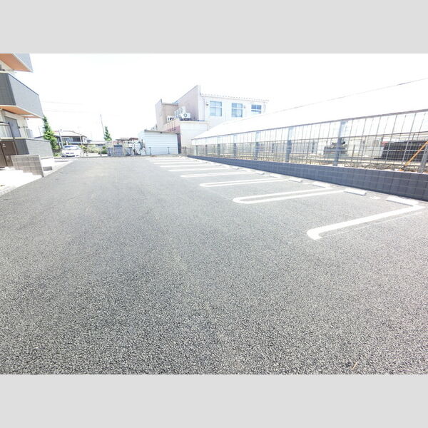 駐車場 (駐車場)