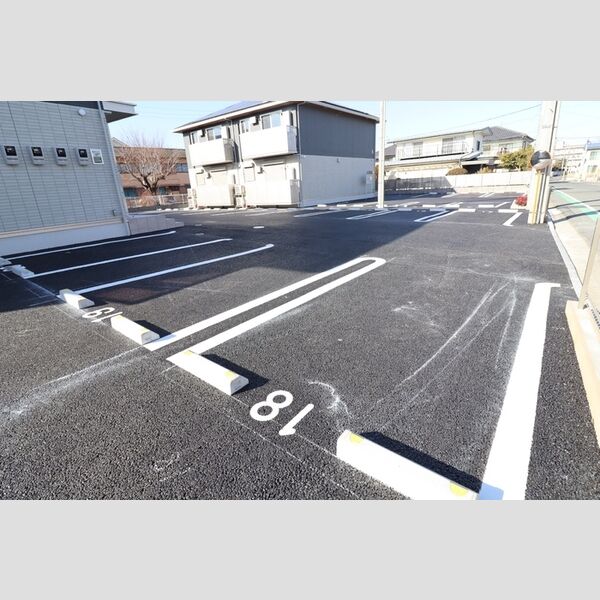 駐車場 (駐車場)