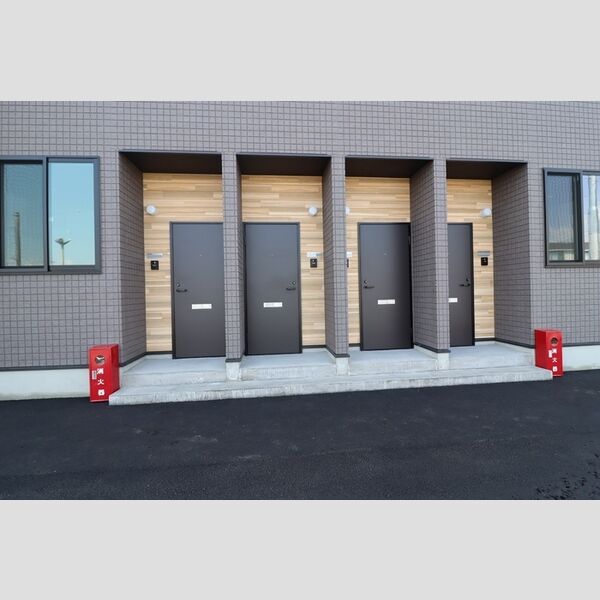 エントランス (エントランス)