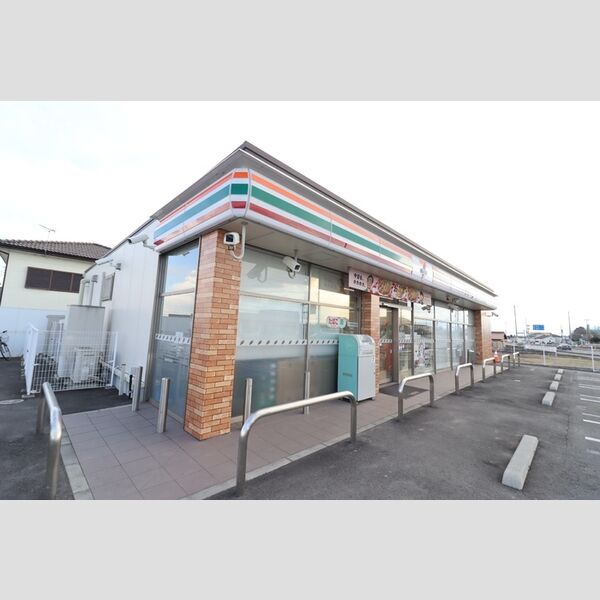 現地周辺 (セブンイレブン前橋青梨子町南店(220m))